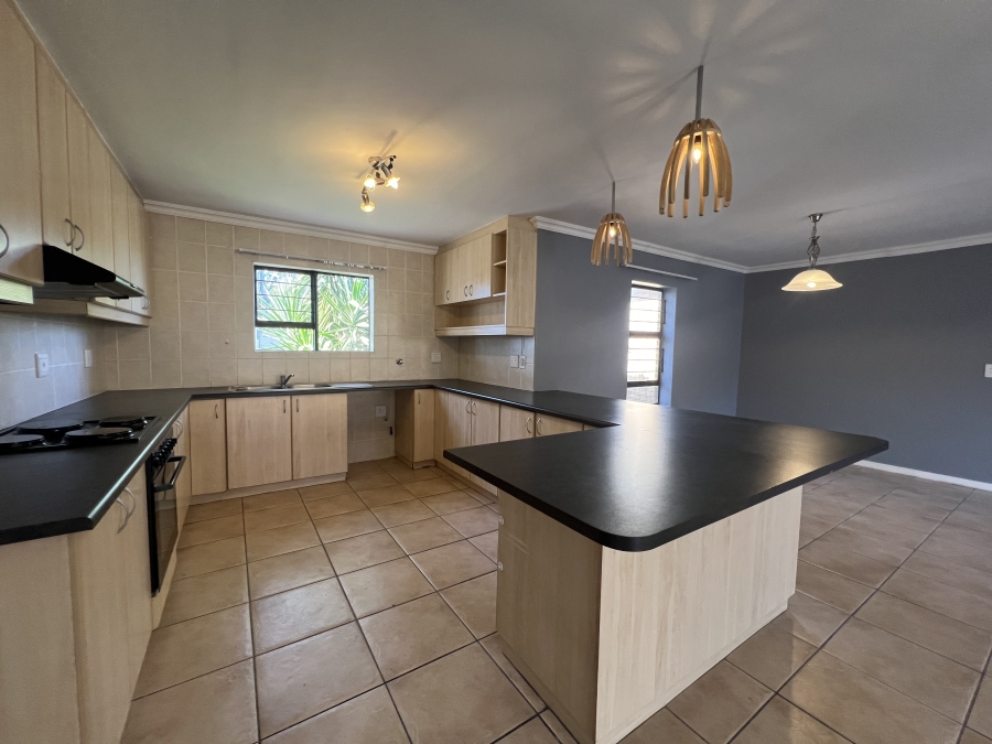 3 Bedroom Property for Sale in Sonstraal Heights Western Cape